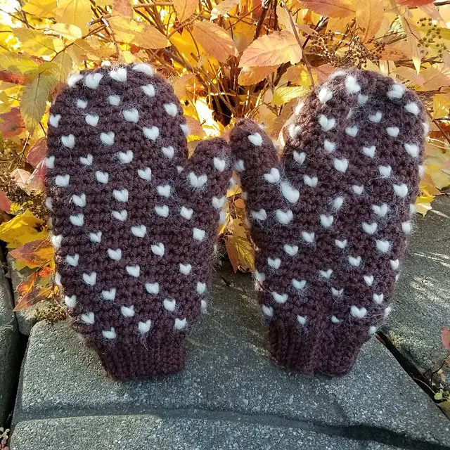 Rockies Thrummed Mittens photo 2