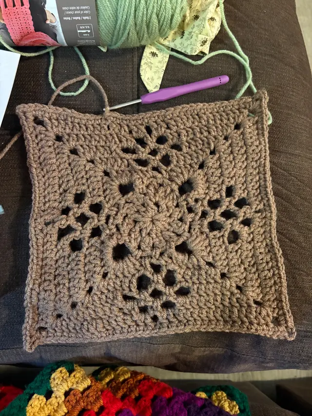 Victorian Lattice Square photo 2