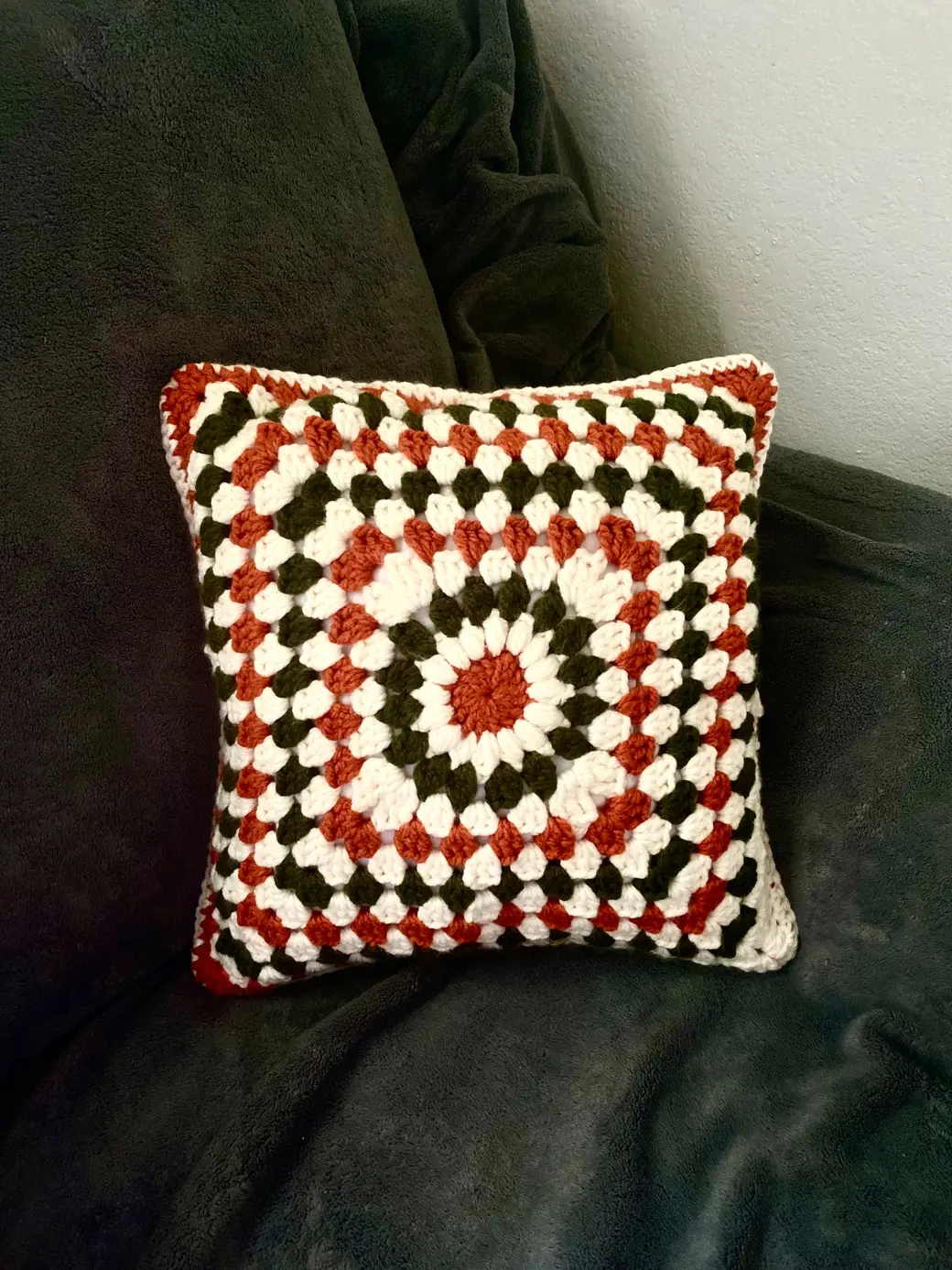 My first crochet pillow cover