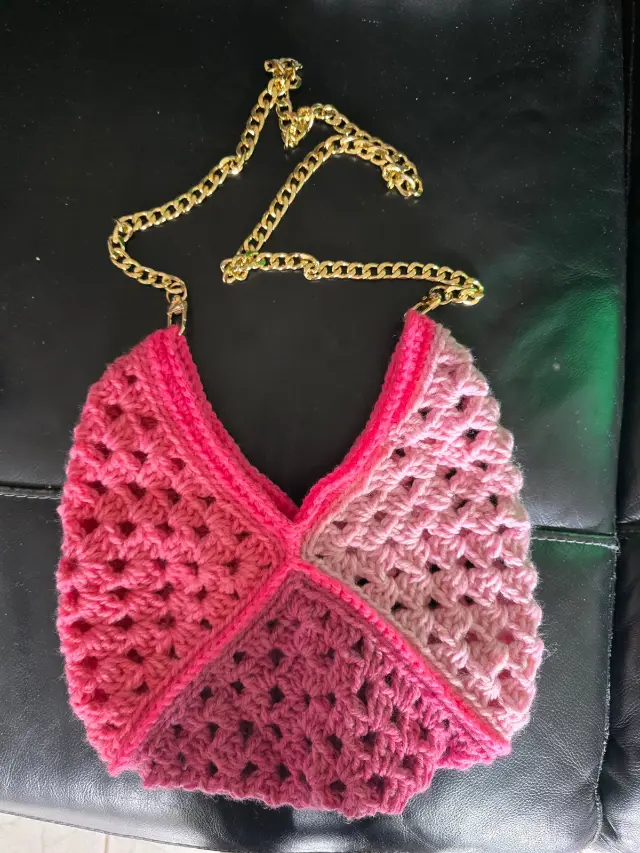 Cute Granny Square Handbag!