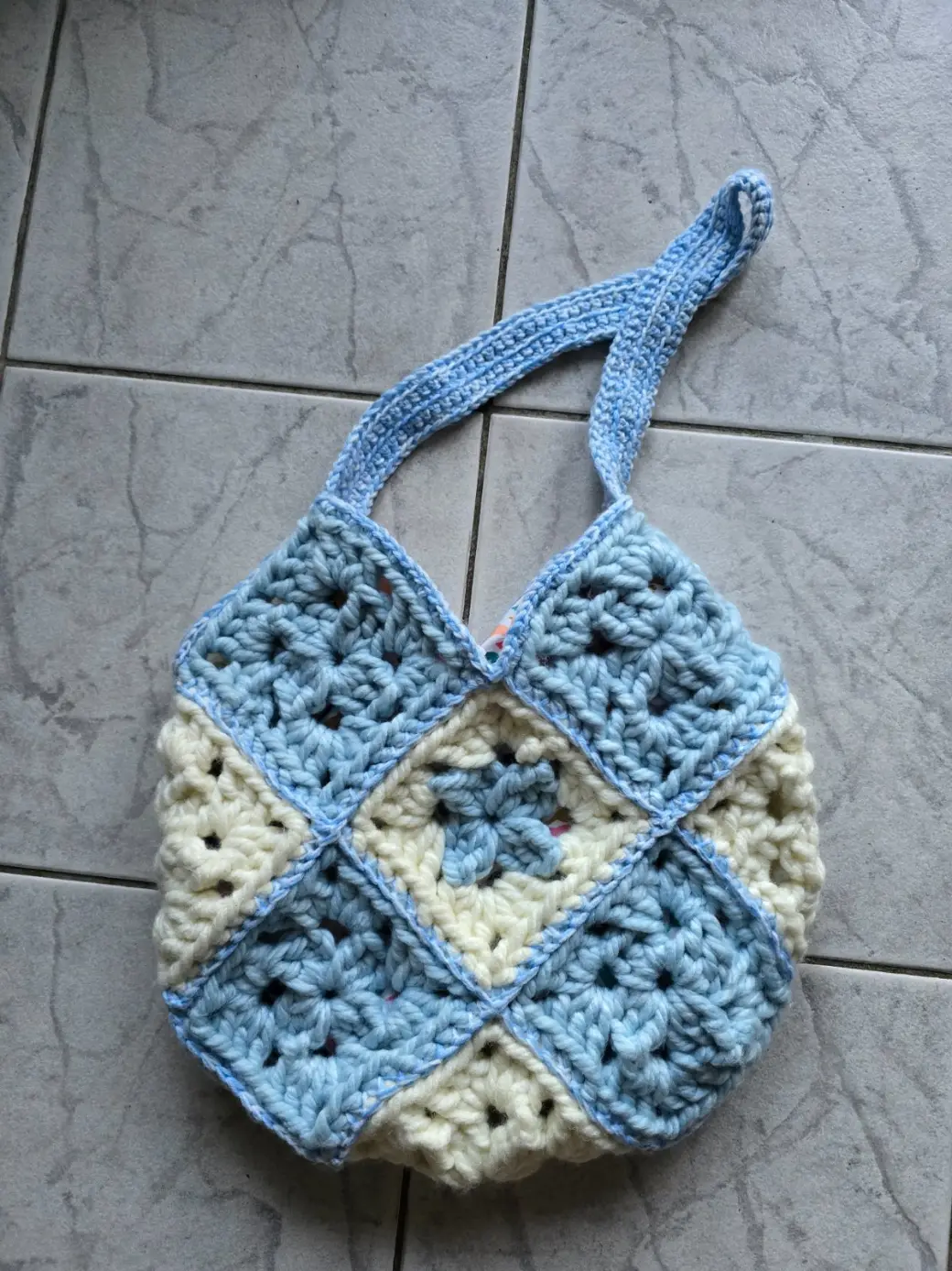 Chunky Lined Crochet Tote Bag